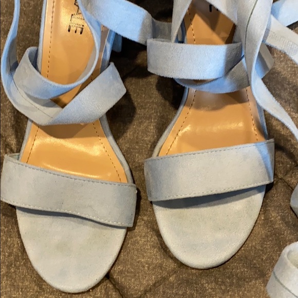 Baby blue suede chunky heels! “Something blue” - Picture 8 of 8